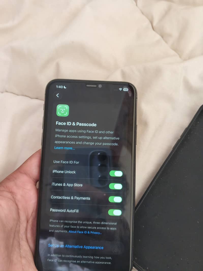 iPhone 11 Pro Max 12