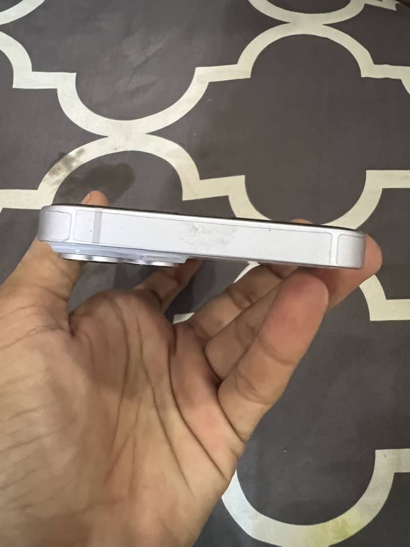 Apple iPhone 14 5