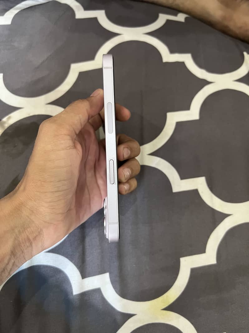 Apple iPhone 14 2