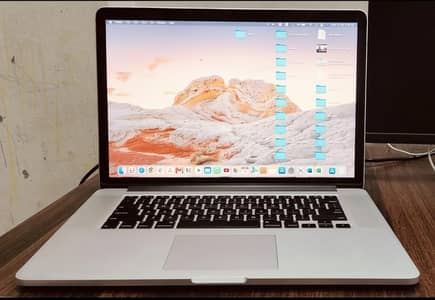 Apple MacBook Pro 15-inch (Mid 2015) – Core i7 / 16GB RAM / 240GB SSD