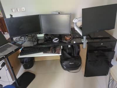 5 feet office table
