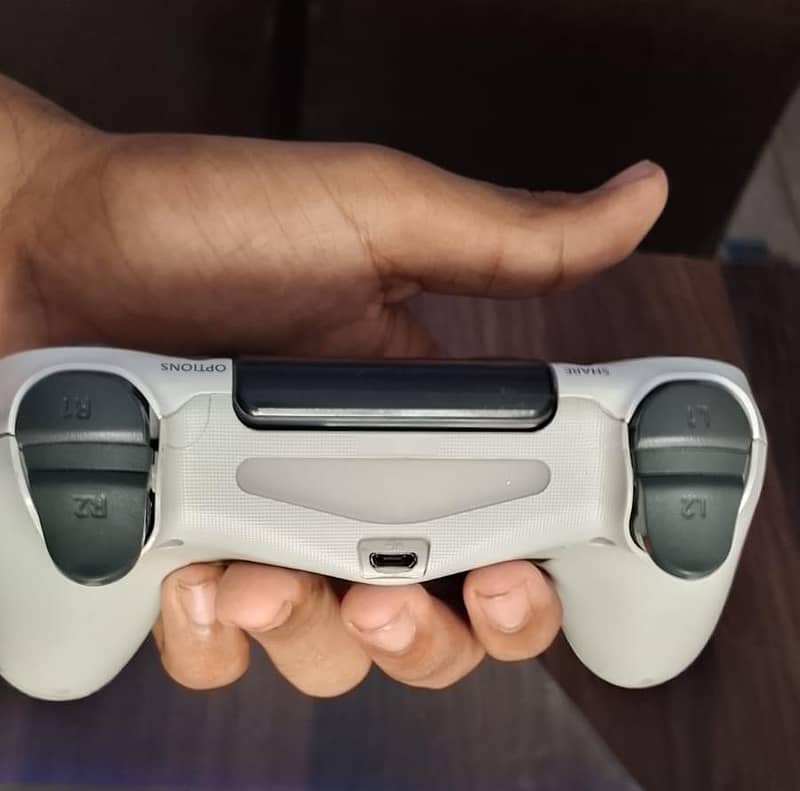 ps4 copy controllers used 3 controllers 1