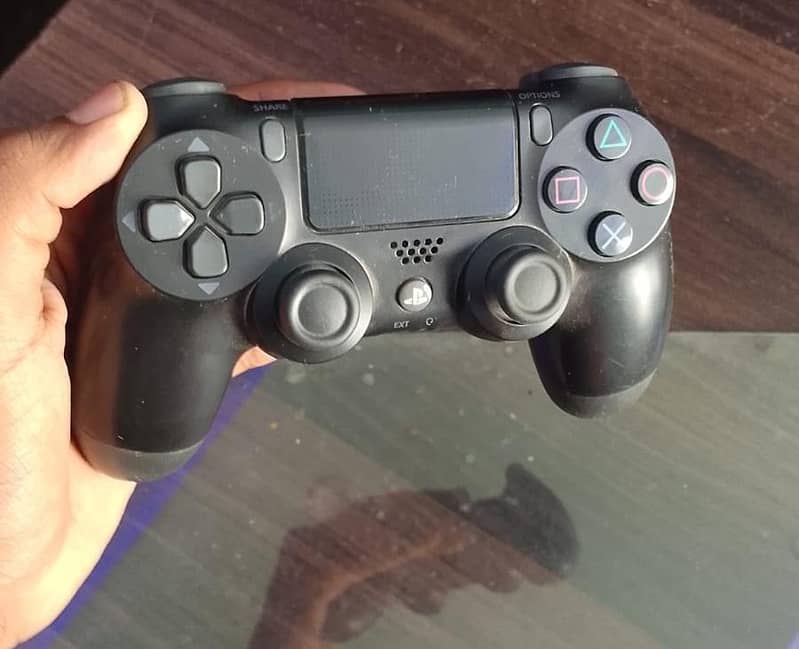 ps4 copy controllers used 3 controllers 8