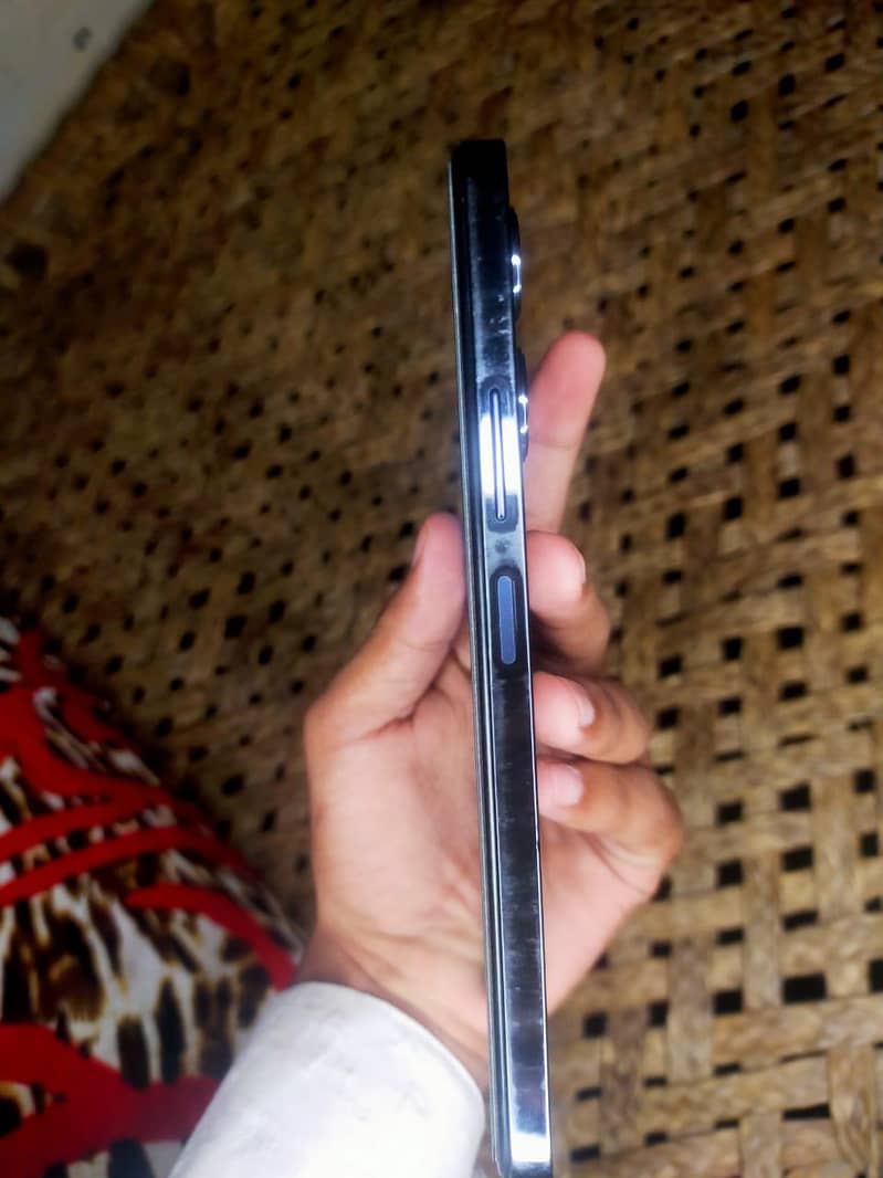 Infinix Note 30 6