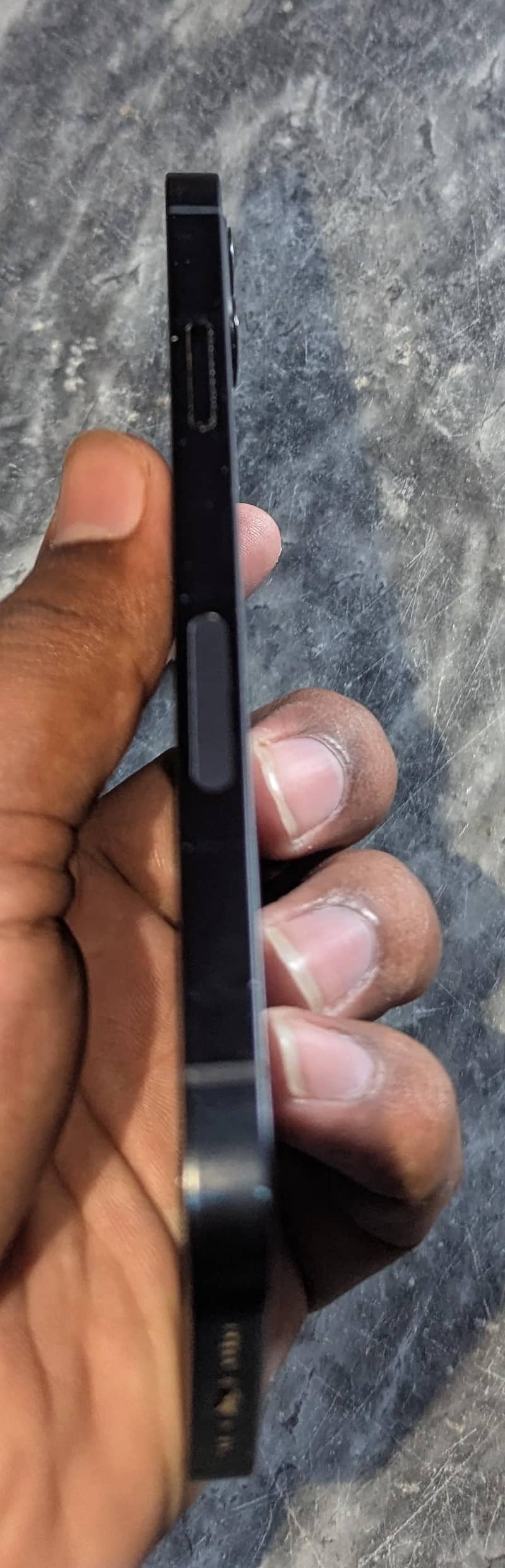 Apple iPhone 12 3