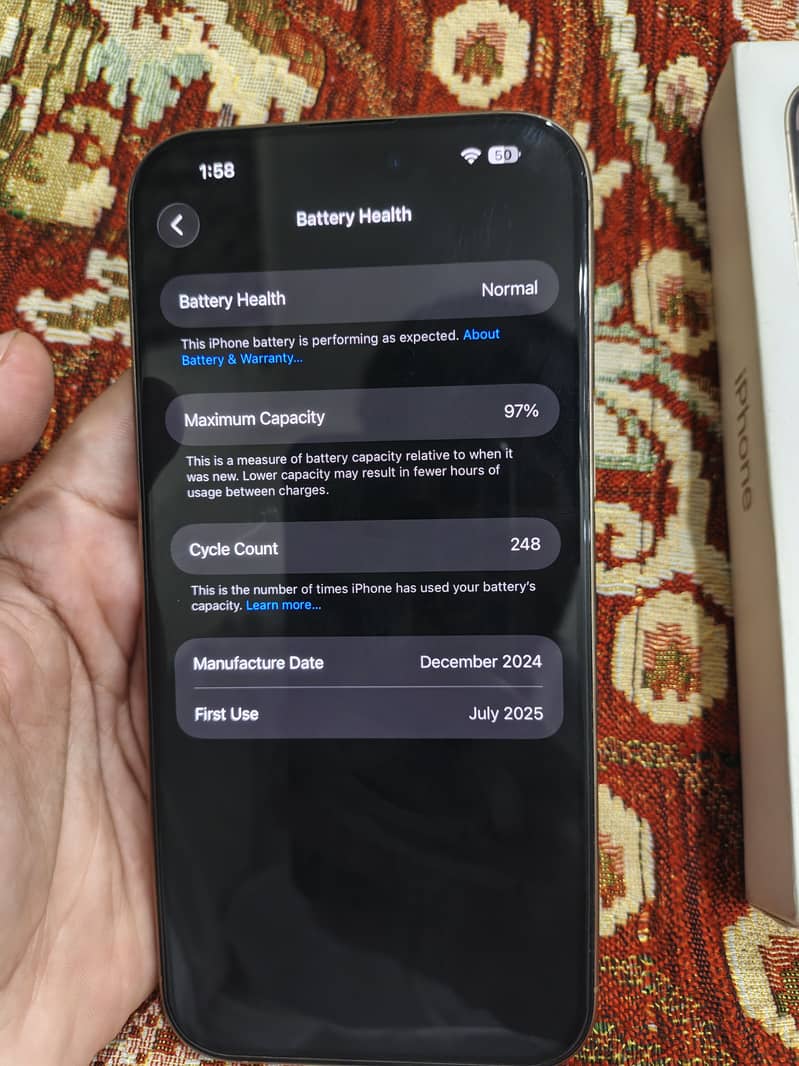 Apple iPhone 16 Pro Max 2