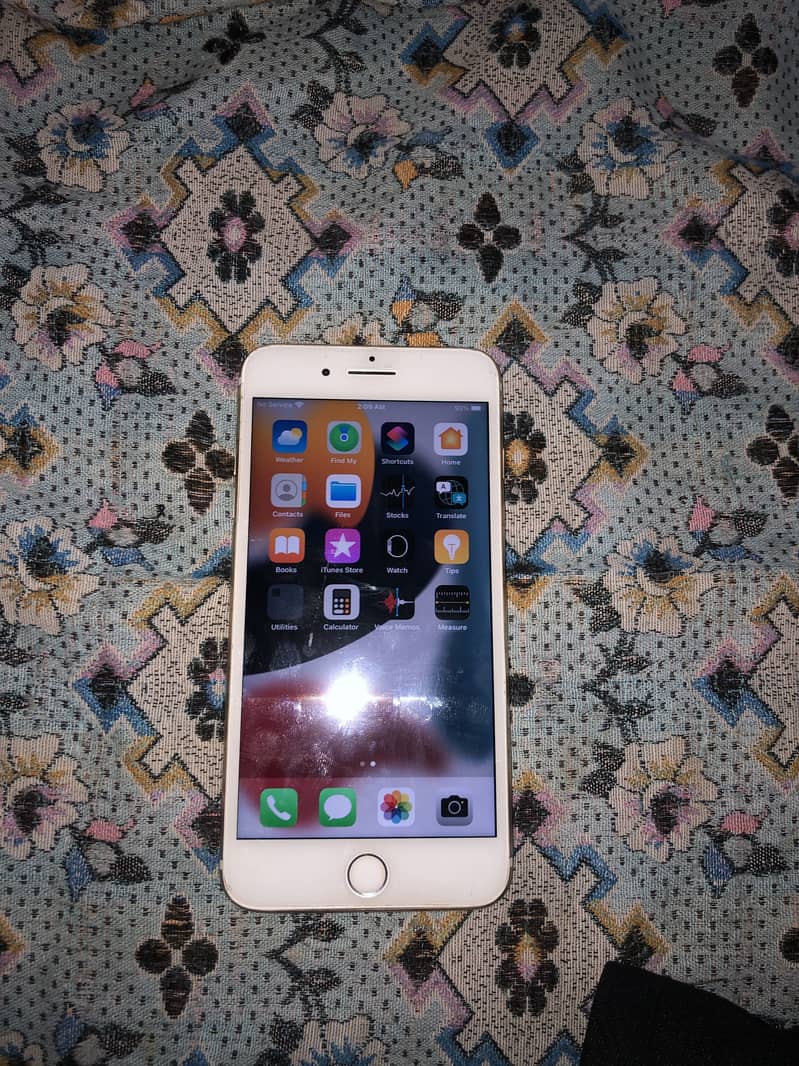 Apple iPhone 7 Plus 2