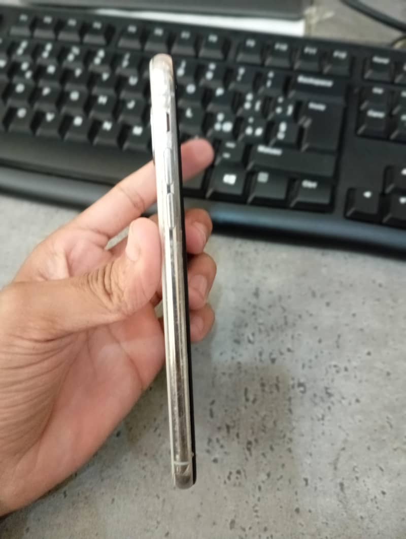 Apple iPhone X 2