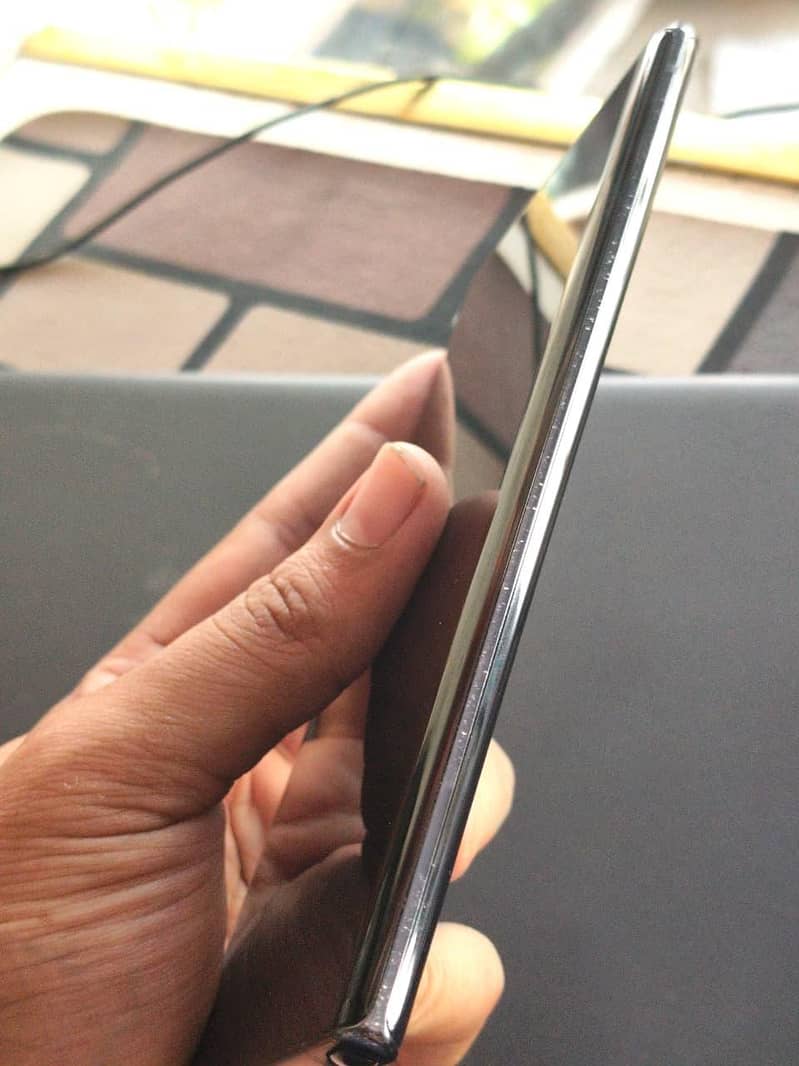 Samsung Mobile Note 10 Plus 4