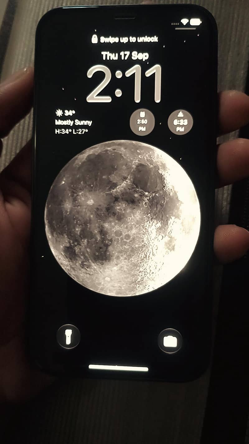 Apple iPhone 12 1