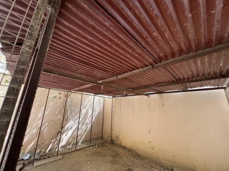 Cage for sale with roof — photo 2