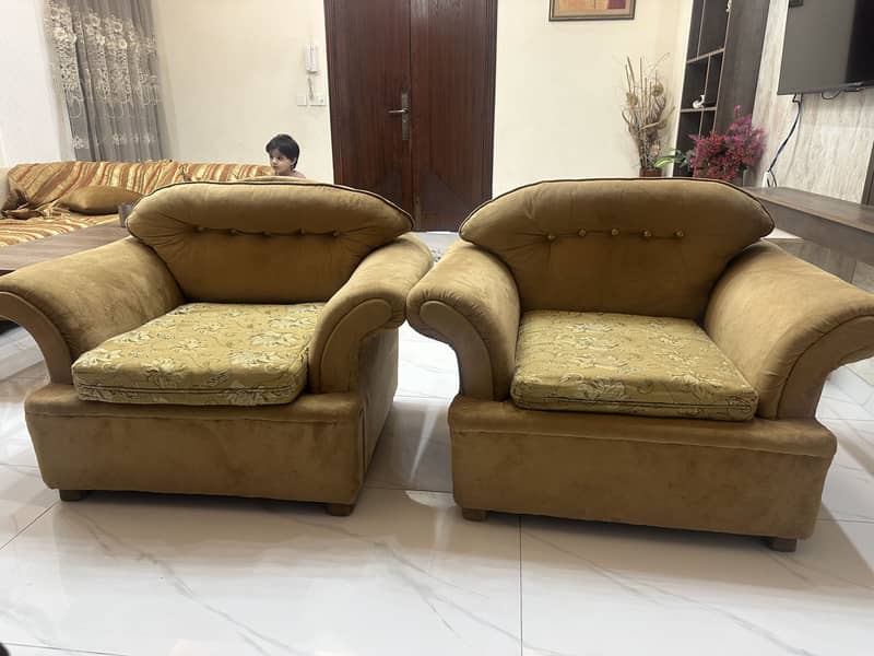 Two sofa chairs 4