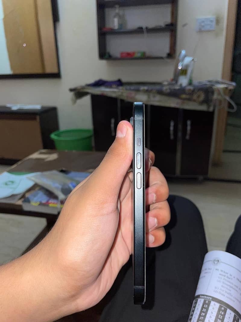 Apple iPhone 15 0