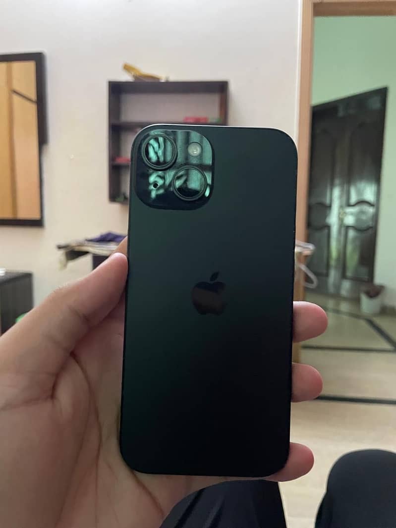 Apple iPhone 15 5