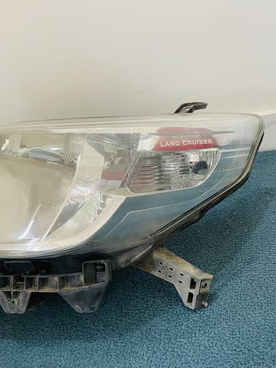 Genuine Toyota Land Cruiser LC200 Headlights – Pair