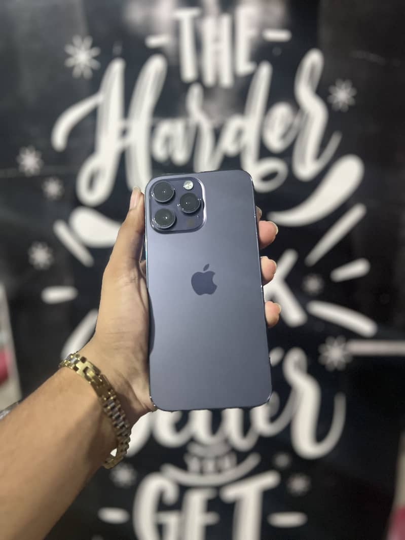 Apple iPhone 14 Pro Max 0