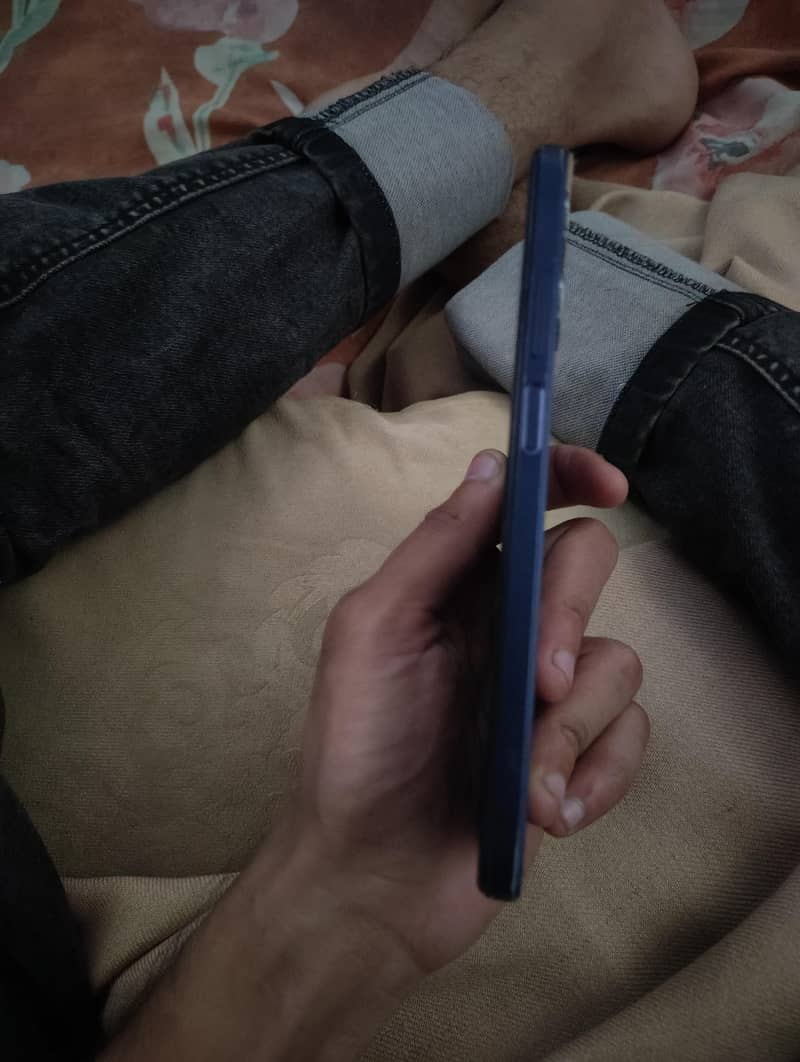 OPPO A17 4