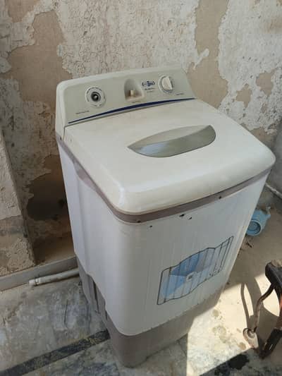 super Asia washing machine in good condition for sale