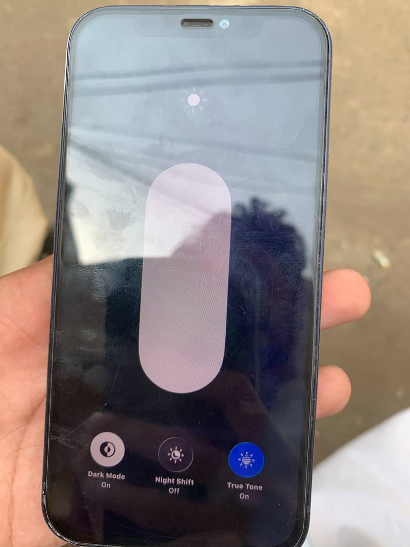 Apple iPhone 12 1