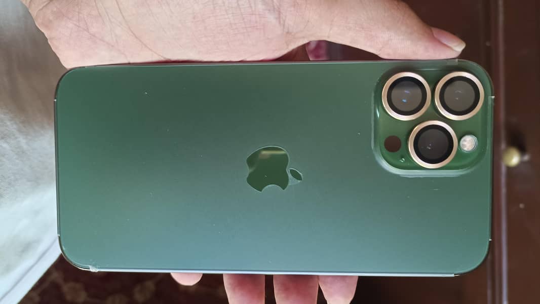 Apple iPhone 13 Pro Max 0