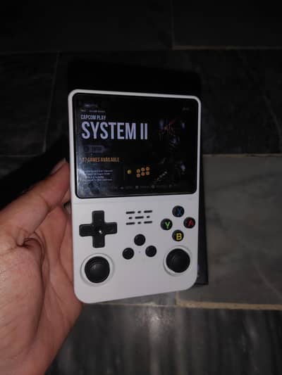 gaming console hand held 15000 gemes installed