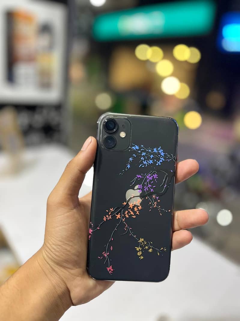 Apple iPhone 11 4
