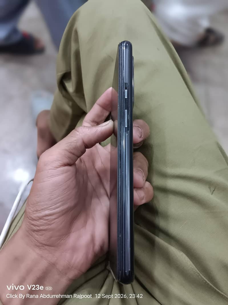One Plus 9 4