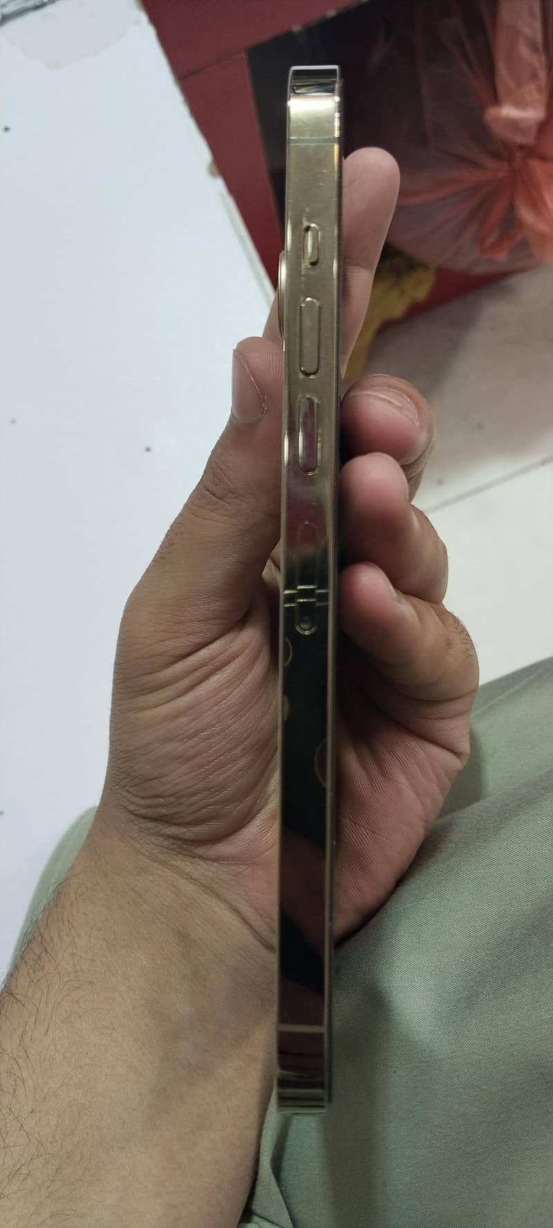 iPhone 0
