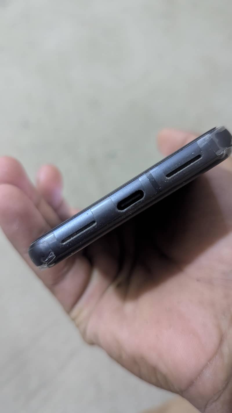 Google Pixel 8 4