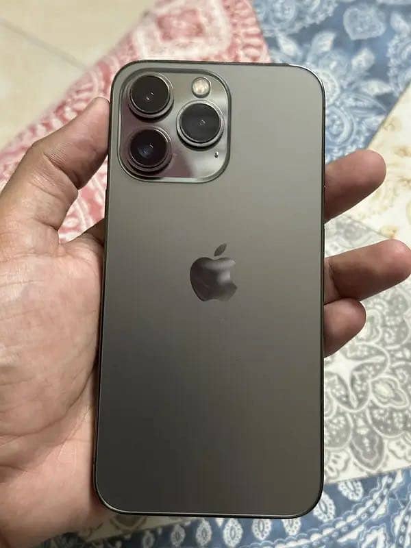 Apple iPhone 13 Pro 0