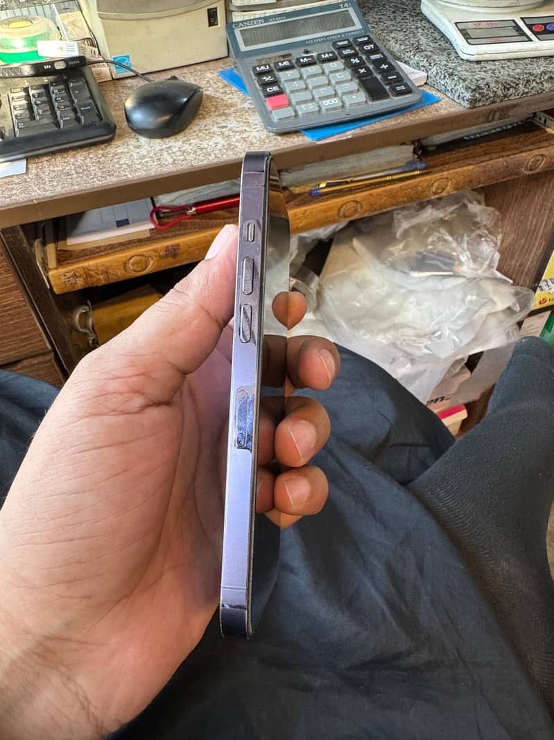 Apple iPhone 14 Pro 4