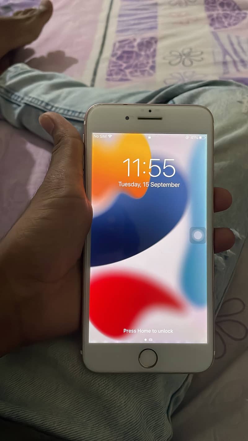 Apple iPhone 7 Plus 1
