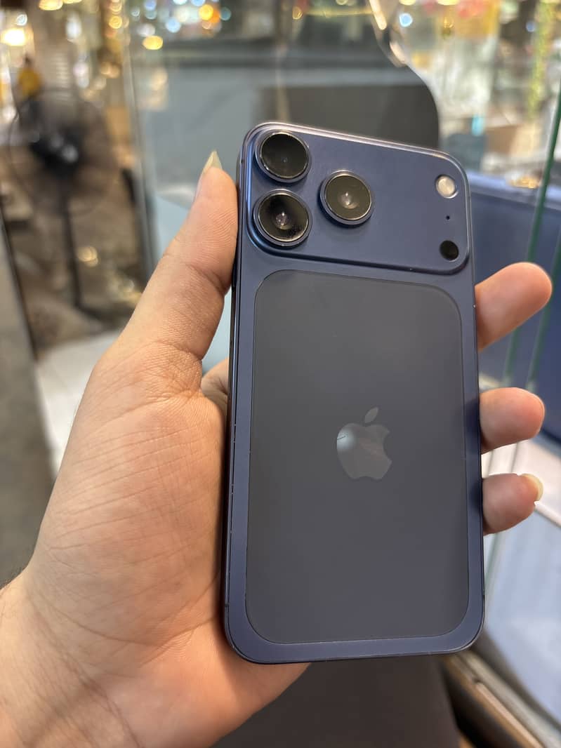Apple iPhone X convert 17 pro 0