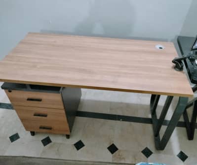 computer table