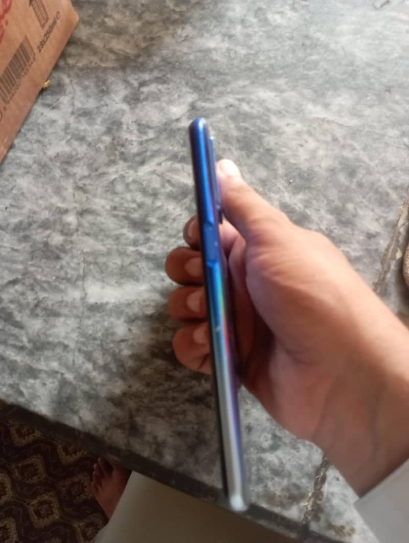 OPPO A54 4