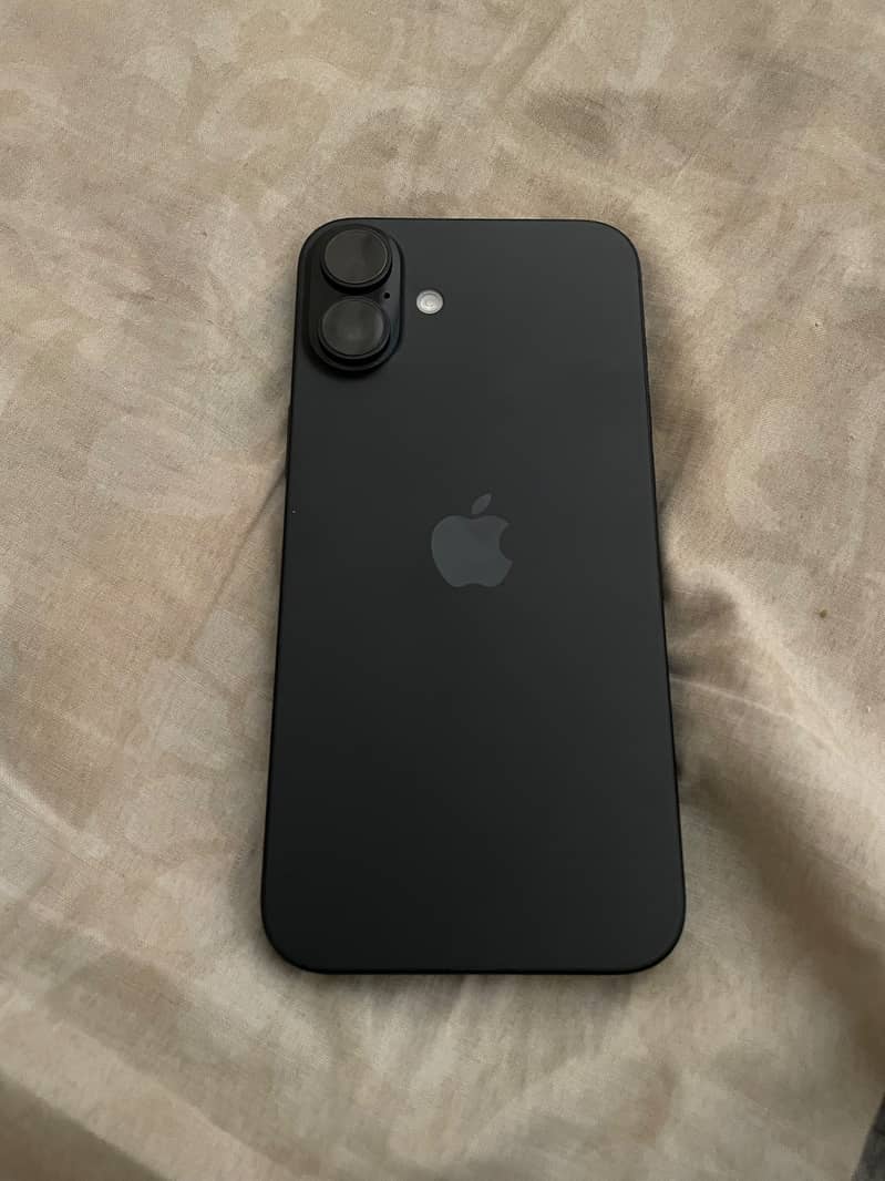 iPhone 16 plus 5