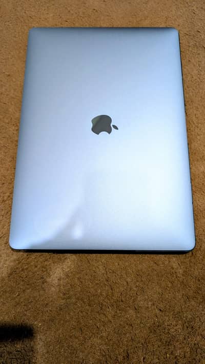 Mackbook pro 2019 i9 32GB 512GB | Fully working | LCD lines