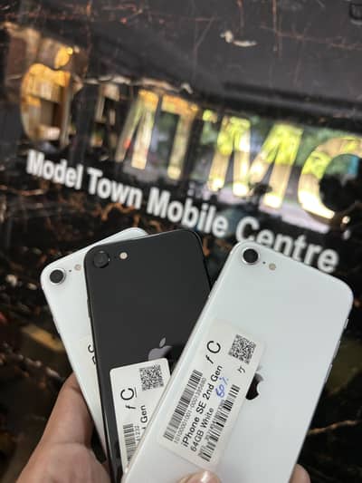 iPhone SE 64 gb 10/10 PTA