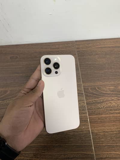 Apple iPhone 16 Pro Max