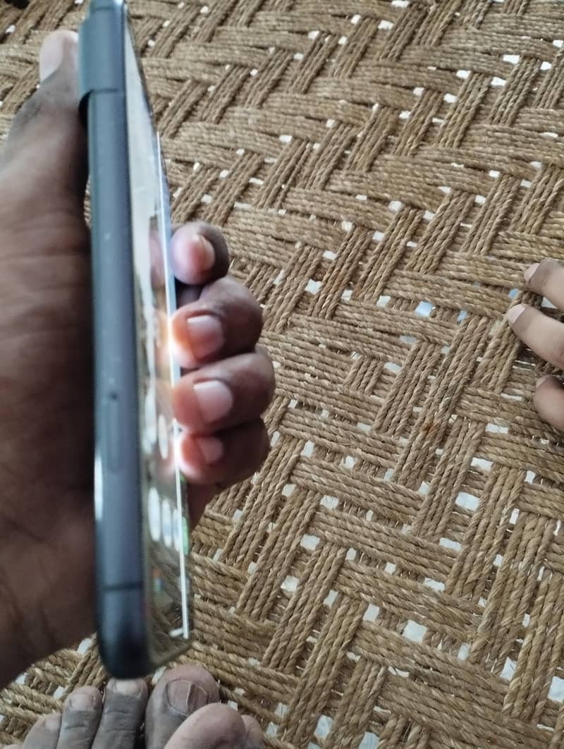Google Pixel 8 1