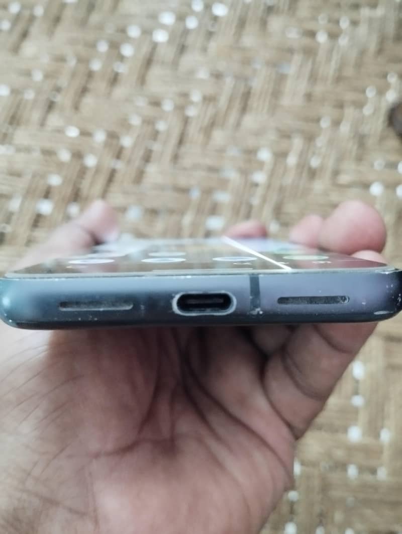 Google Pixel 8 2