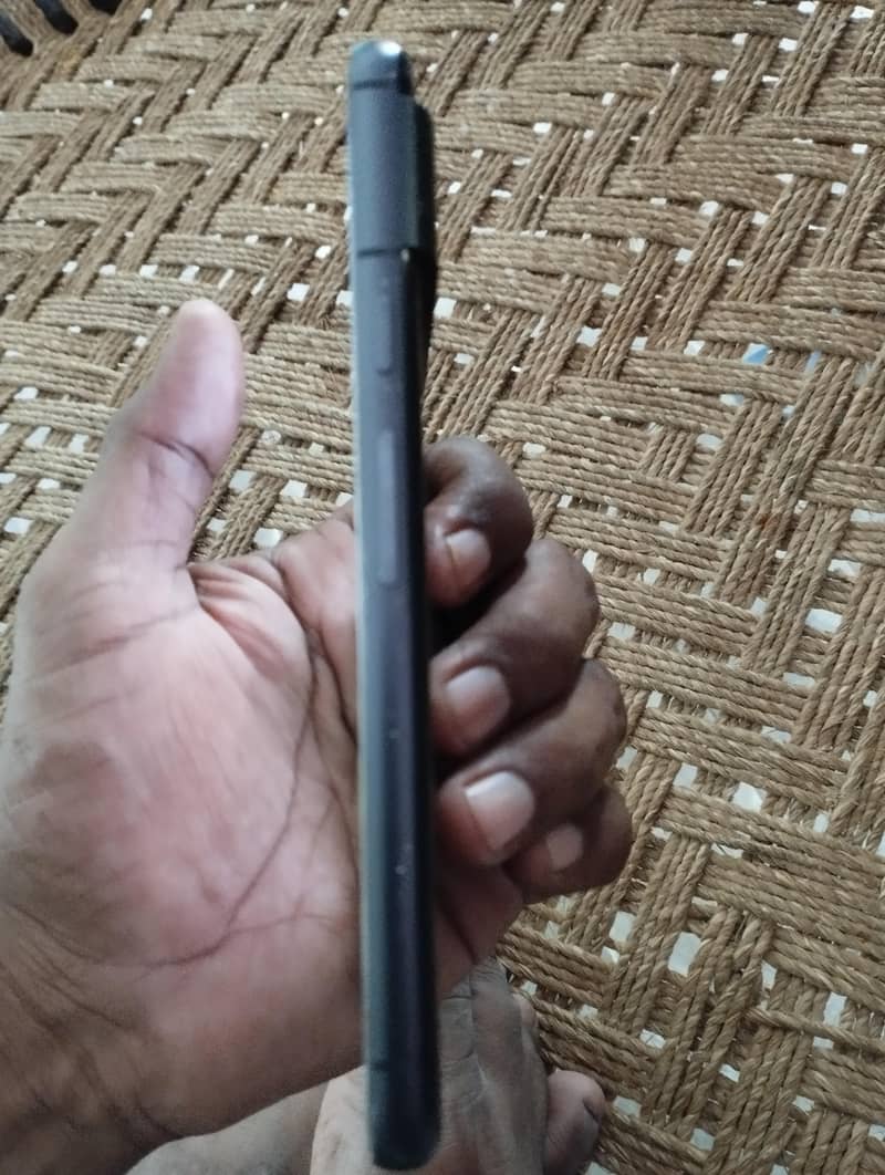 Google Pixel 8 3