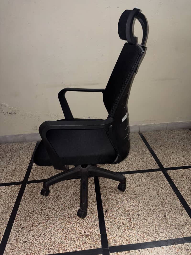 Office Table 6