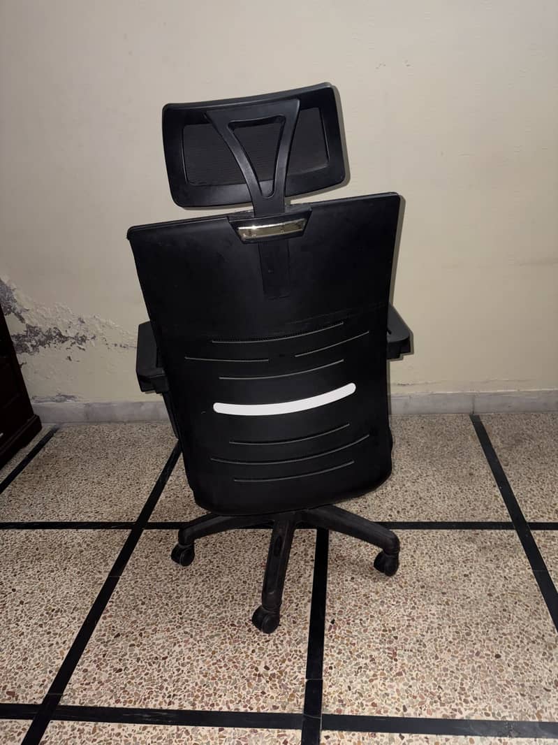 Office Table 7