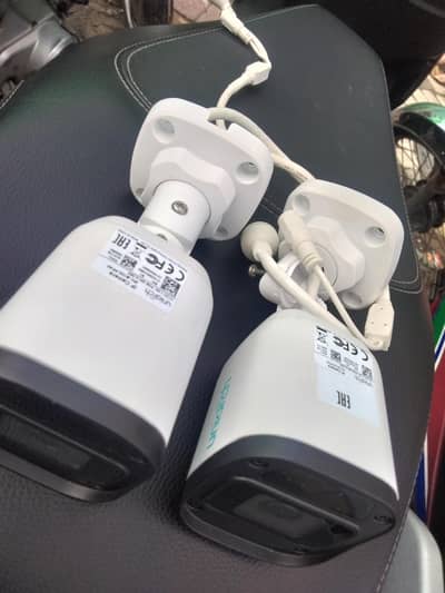 uniarch cctv camera my what's app number 03204778273