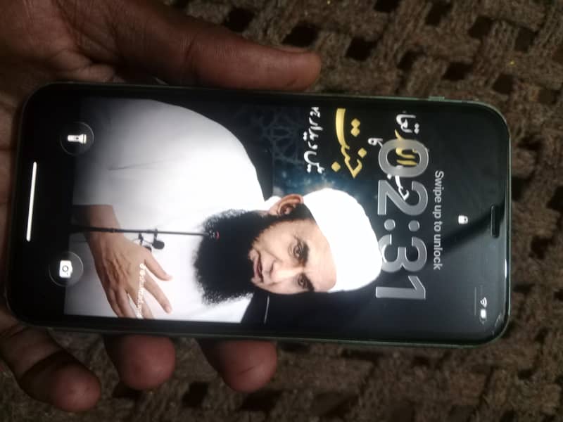 Apple iPhone 11 3