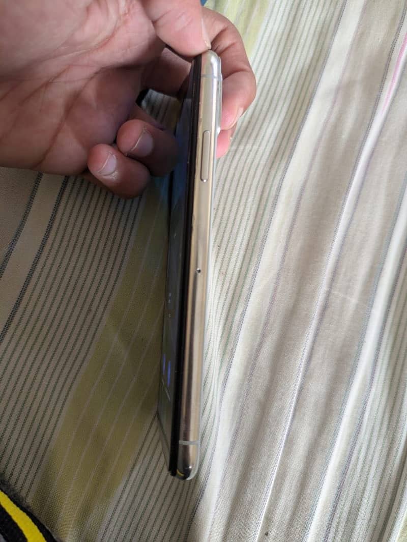 Apple iPhone X 1
