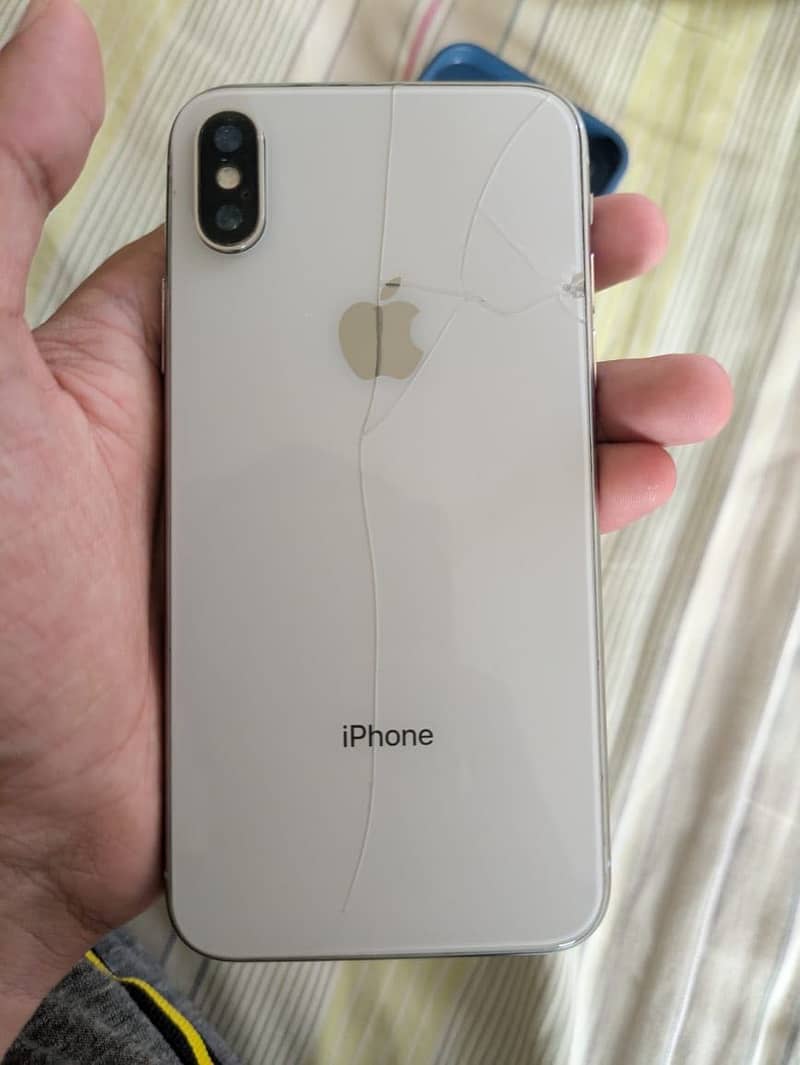 Apple iPhone X 4