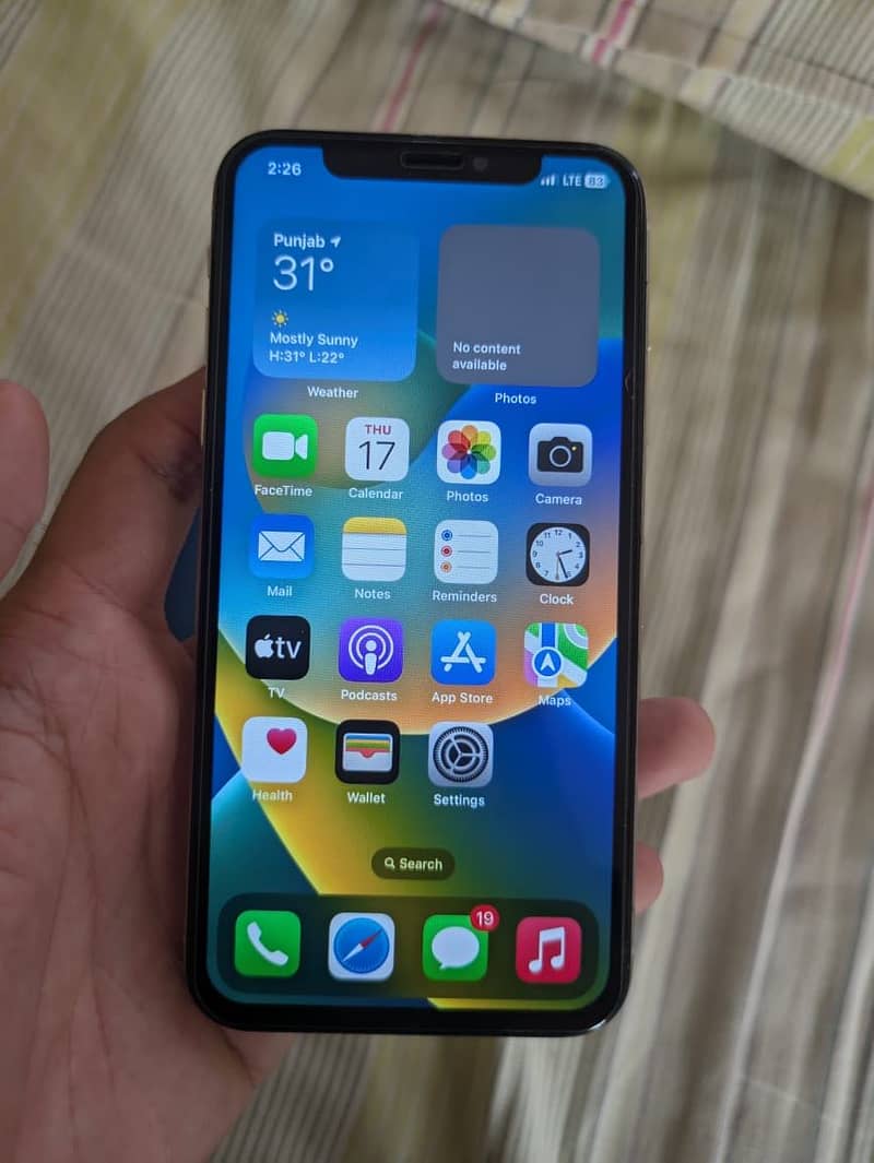 Apple iPhone X 5