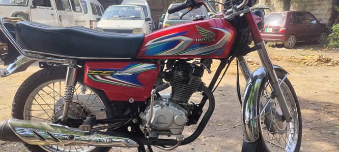 Honda 125 Punjab num 22 model biomatric available 27000 km running